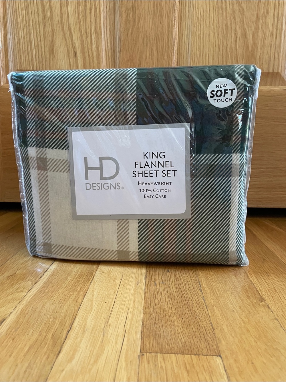 New!!! King Flannel Sheet Set in Green Plaid - HD Designs